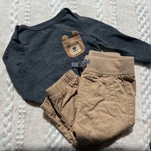 Gray long sleeve with teddy bear pocket & khaki jeans